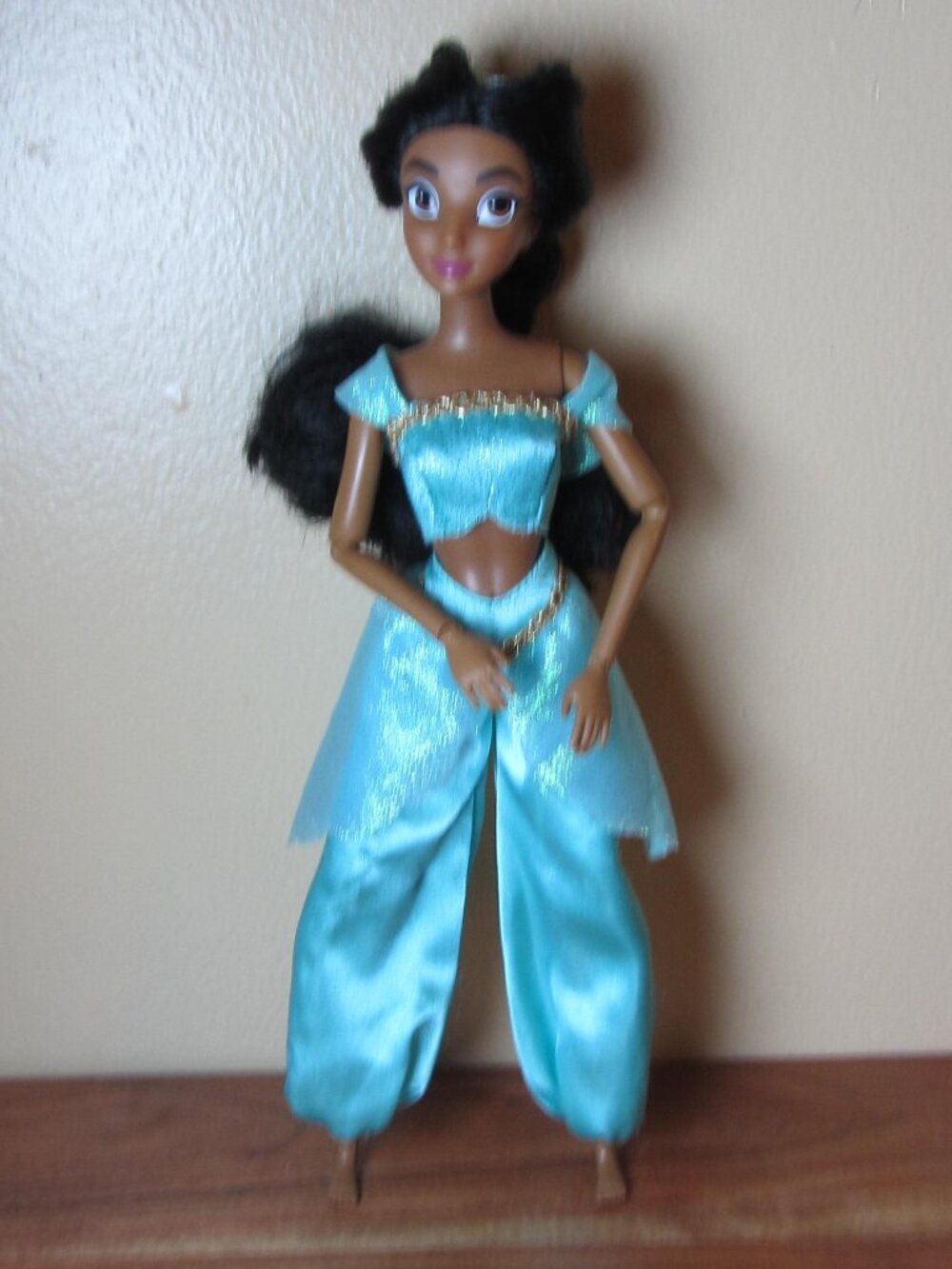 princess jasmine doll disney store london barbie style aladdin (W6819)